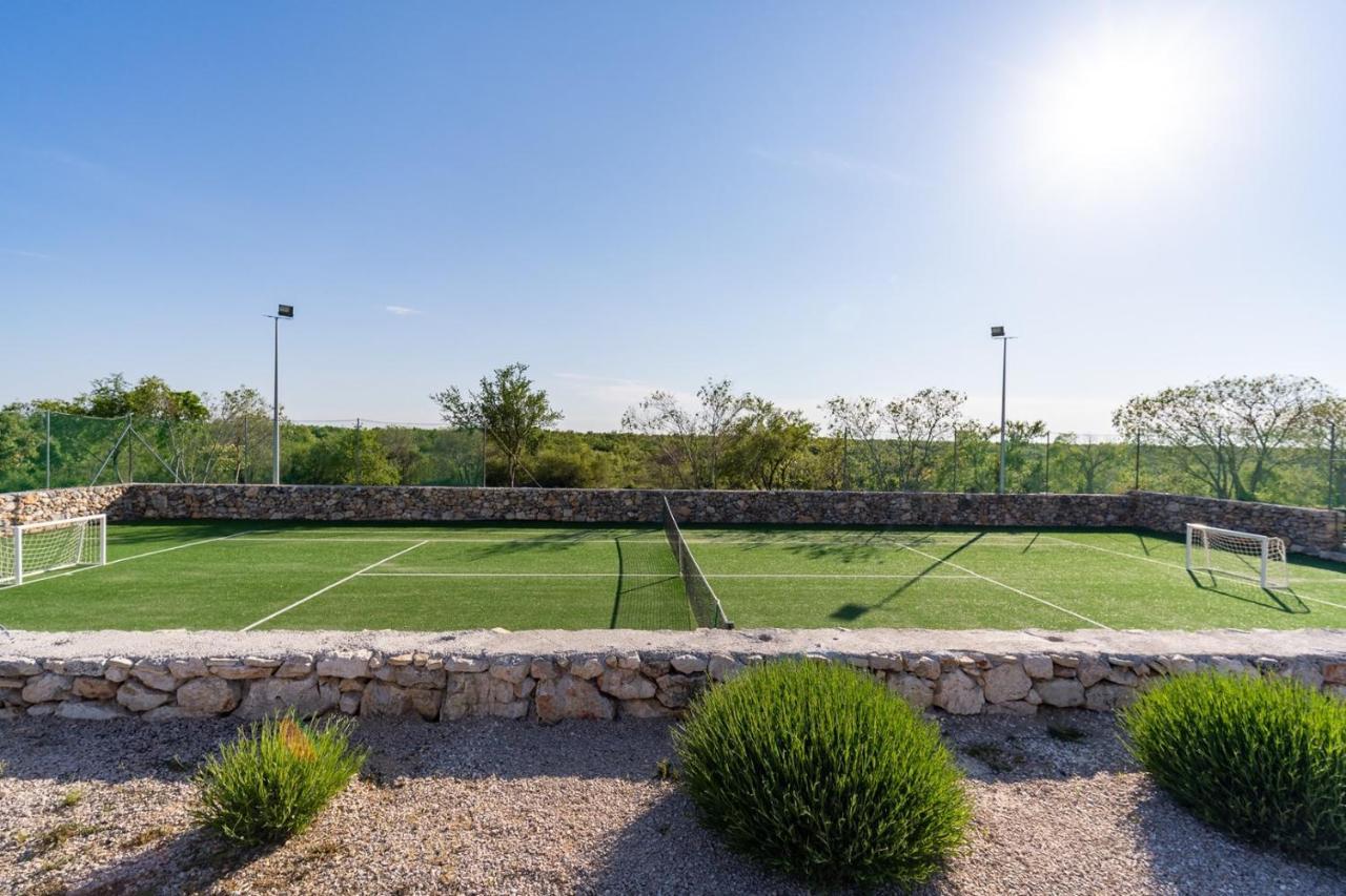 New! Promina Luxury Villa With 72Sqm Heated Pool, Jacuzzi, Infrared Sauna, Tennis Court, Media Room Bogatic Екстер'єр фото